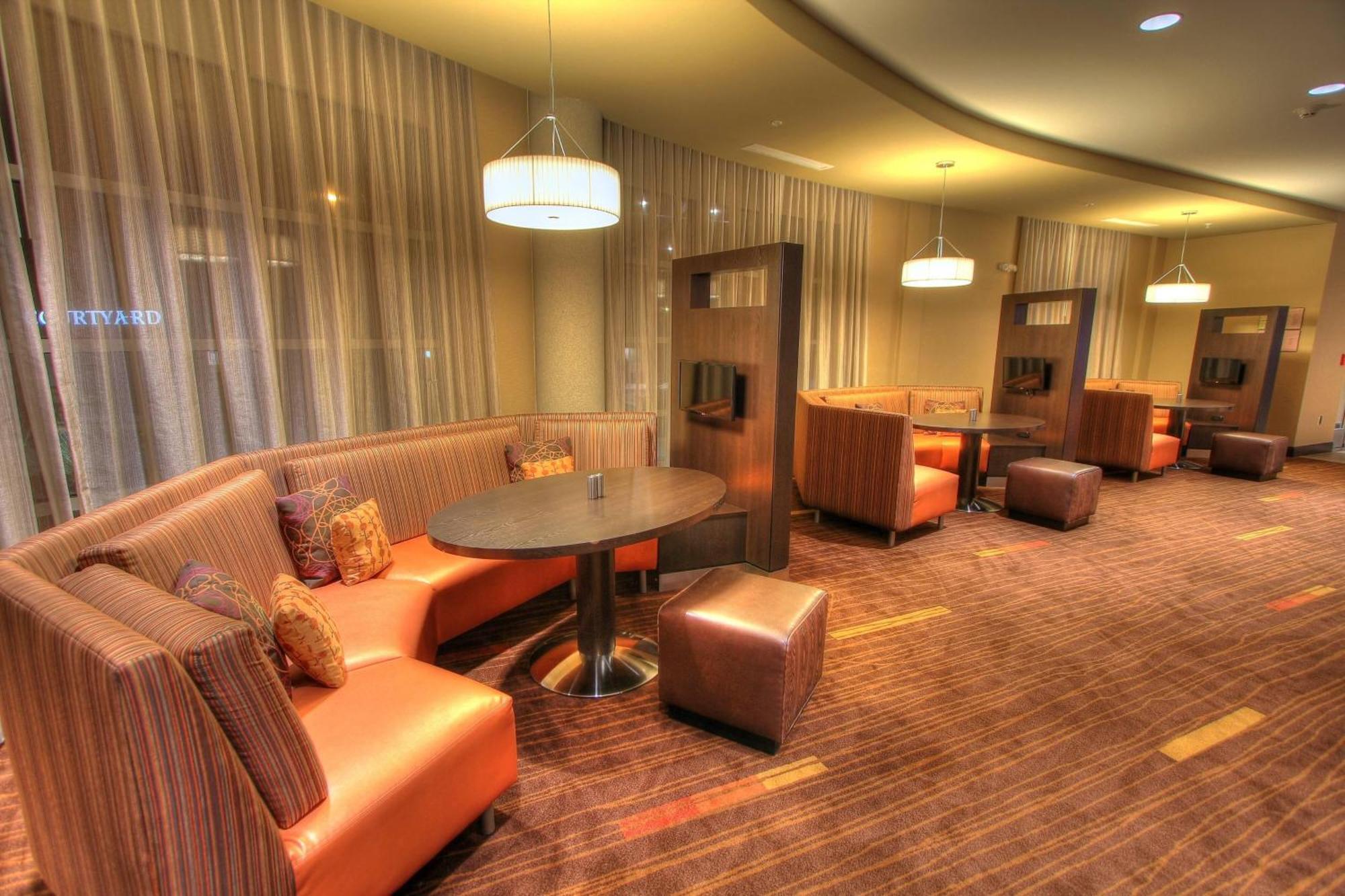 Готель Courtyard By Marriott Gatlinburg Downtown Екстер'єр фото