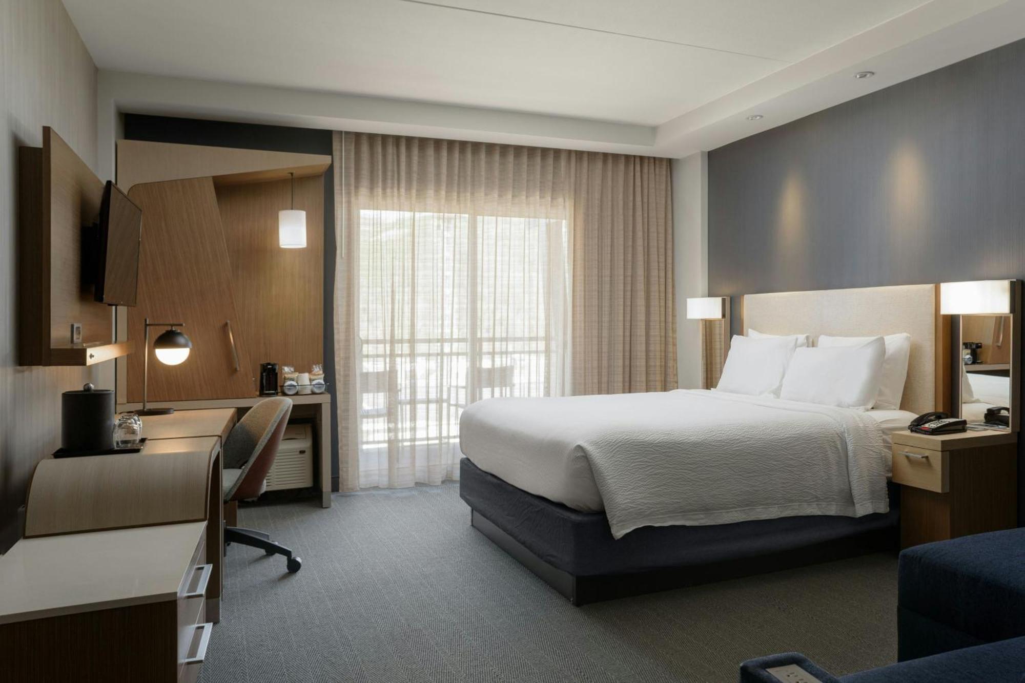 Готель Courtyard By Marriott Gatlinburg Downtown Екстер'єр фото
