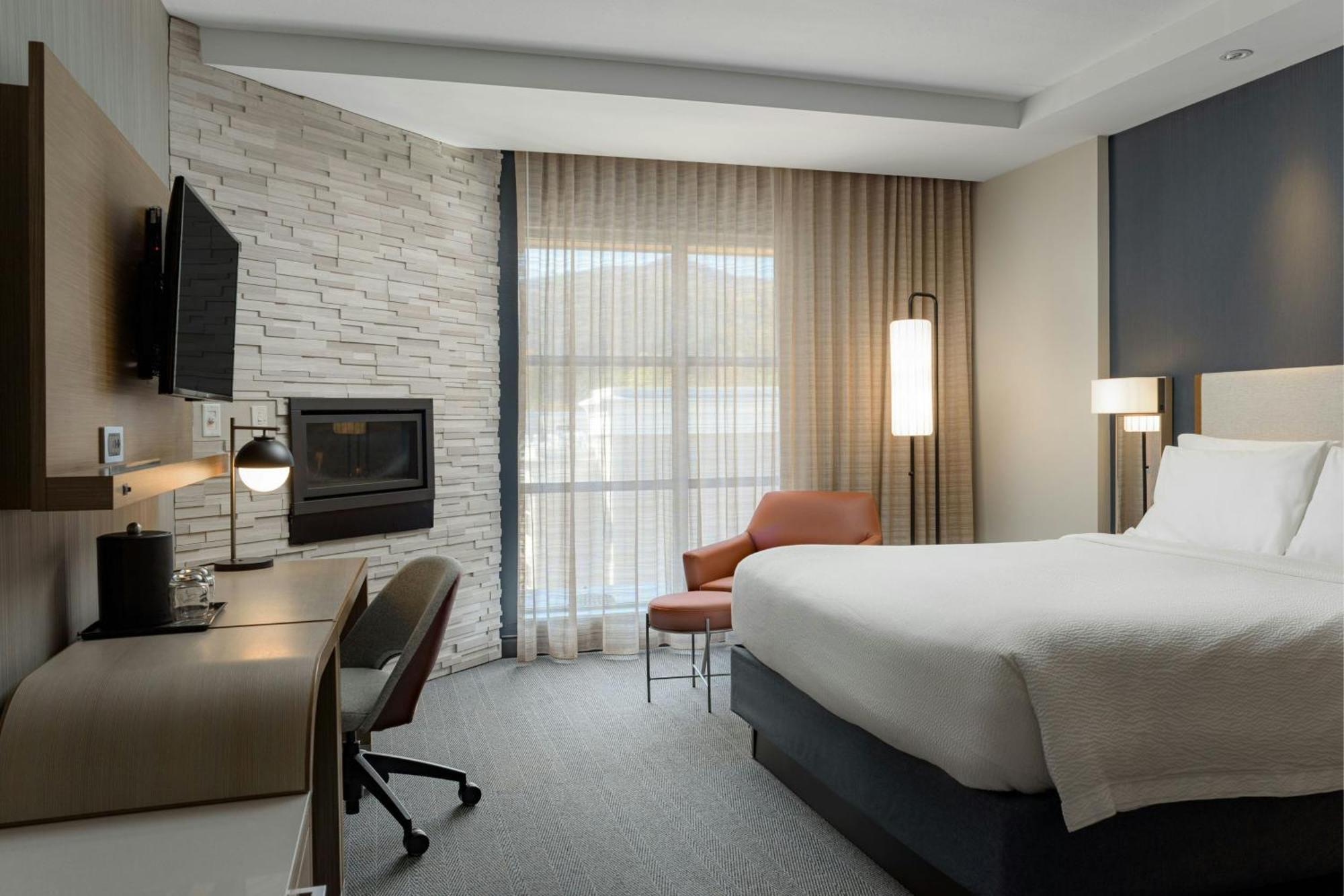 Готель Courtyard By Marriott Gatlinburg Downtown Екстер'єр фото