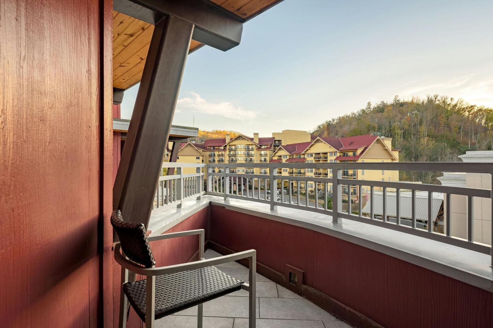 Готель Courtyard By Marriott Gatlinburg Downtown Екстер'єр фото